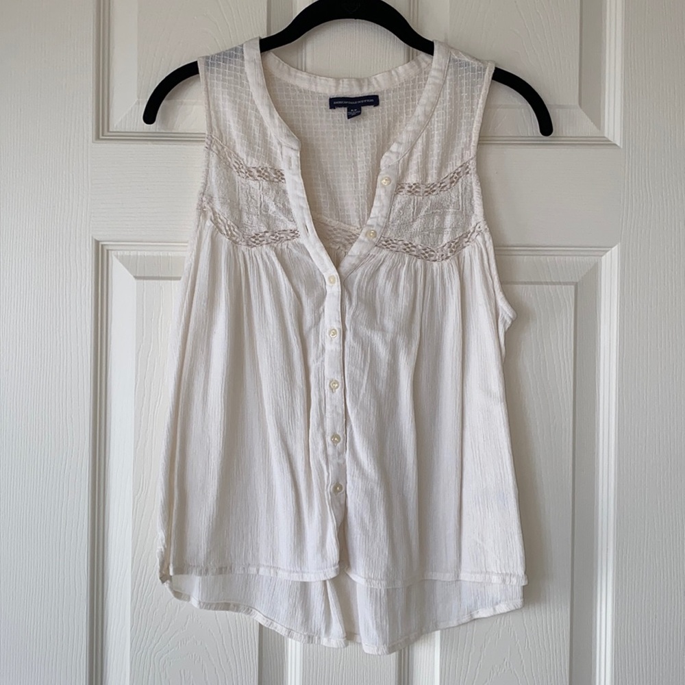 American Eagle Light Creme Linen Top